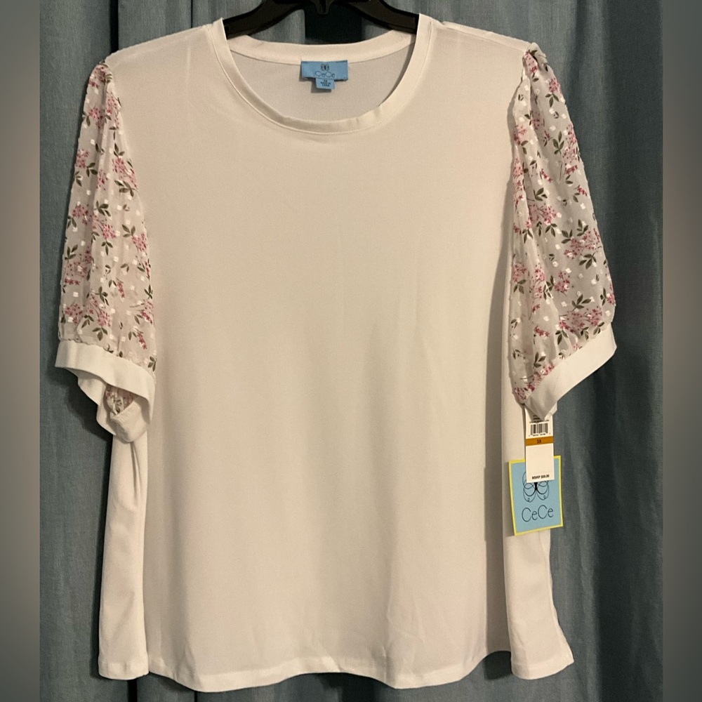 CeCe Women's Plus Cream Floral Sleeve Top